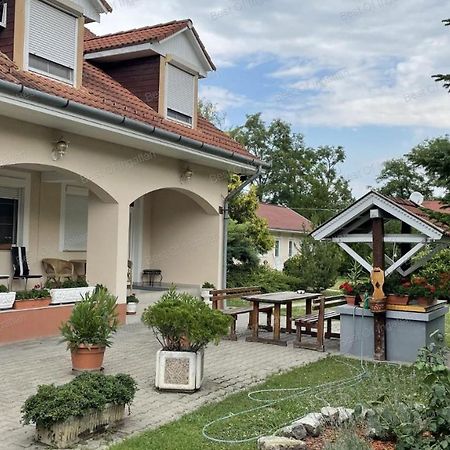 Motel Hummel Per Екстериор снимка