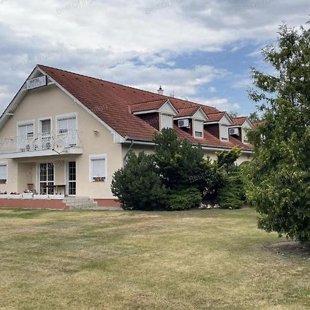 Motel Hummel Per Екстериор снимка